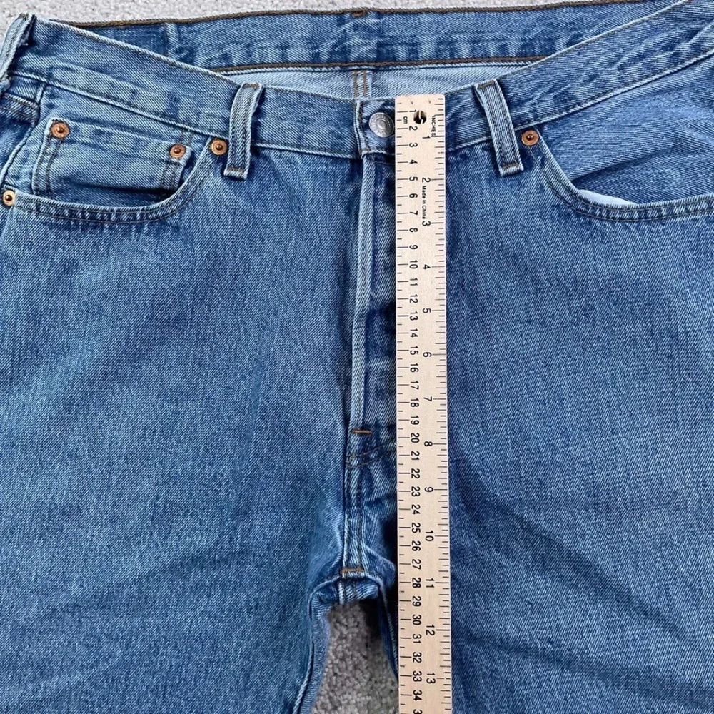 Levis 501 Jeans Mens 35x34 Blue Original Fit Button Fly Straight Cotton Denim